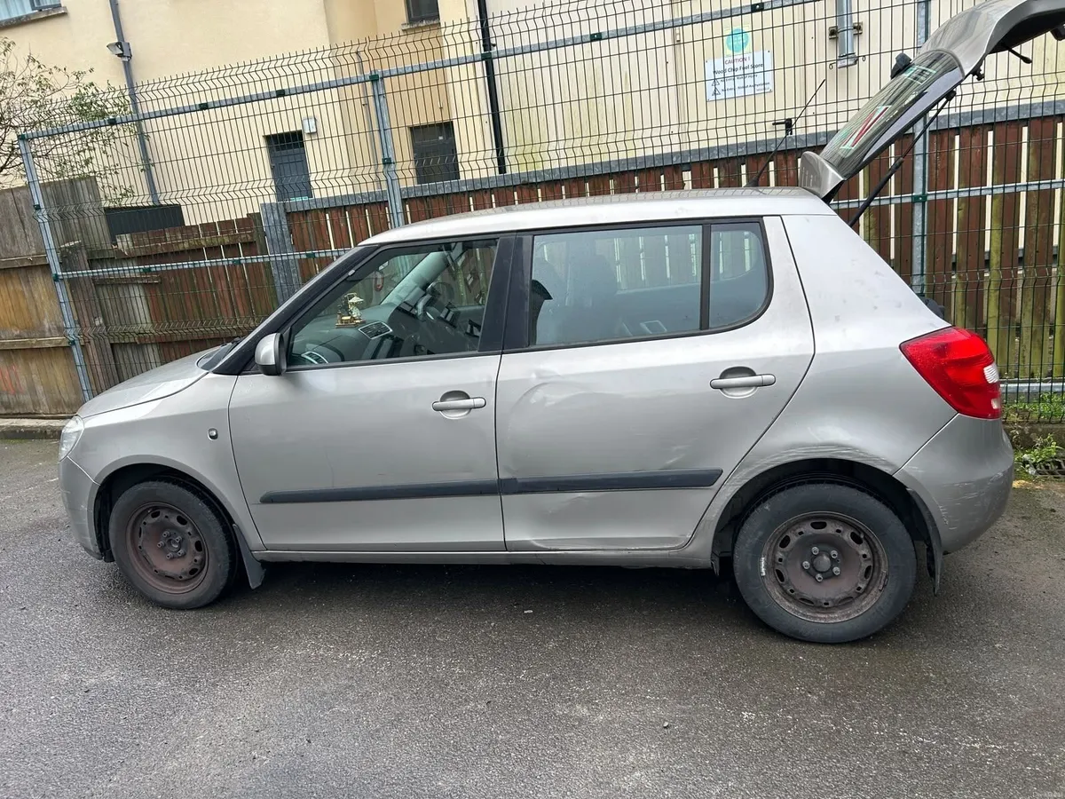 Skoda Fabia 1.2 HTP Petrol - Image 4