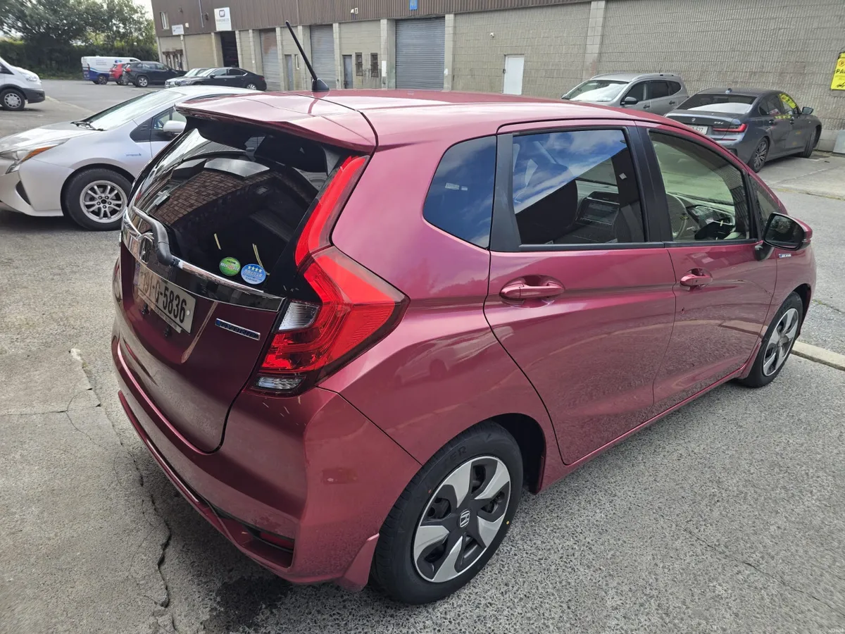 2019 Honda Fit 1.5 Hybrid - Image 2