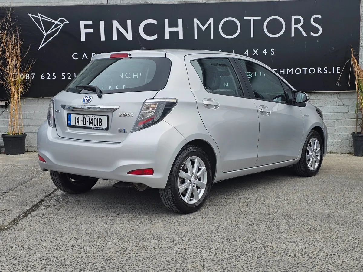 TOYOTA YARIS HYBRID LUXURY // 06/27 NCT - Image 2