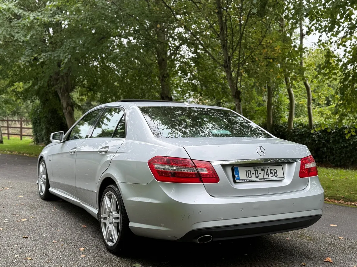 2010 Mercedes E220 Avantgarde - Image 4