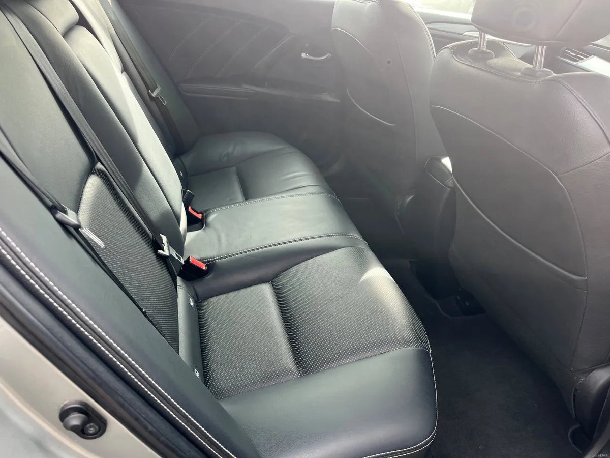 Toyota Avensis 2016 - Image 3
