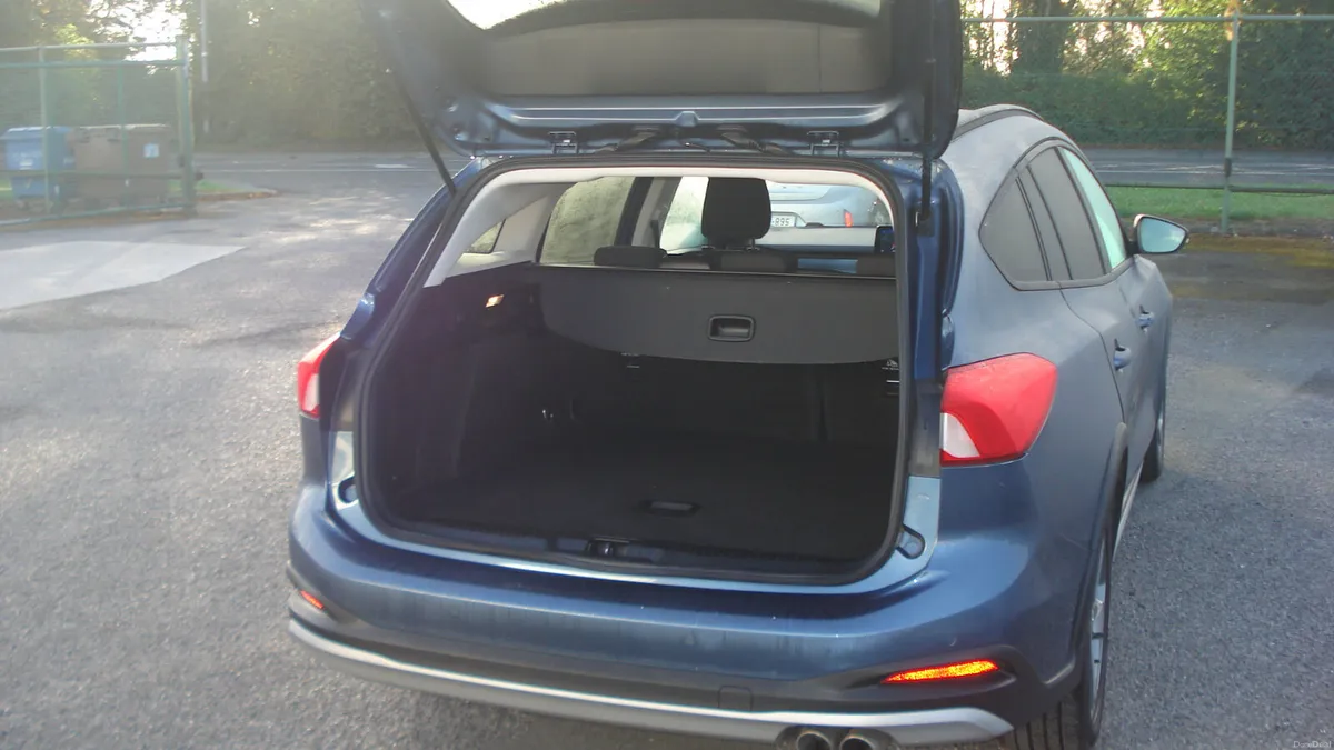 Ford Focus 2021 - Image 4