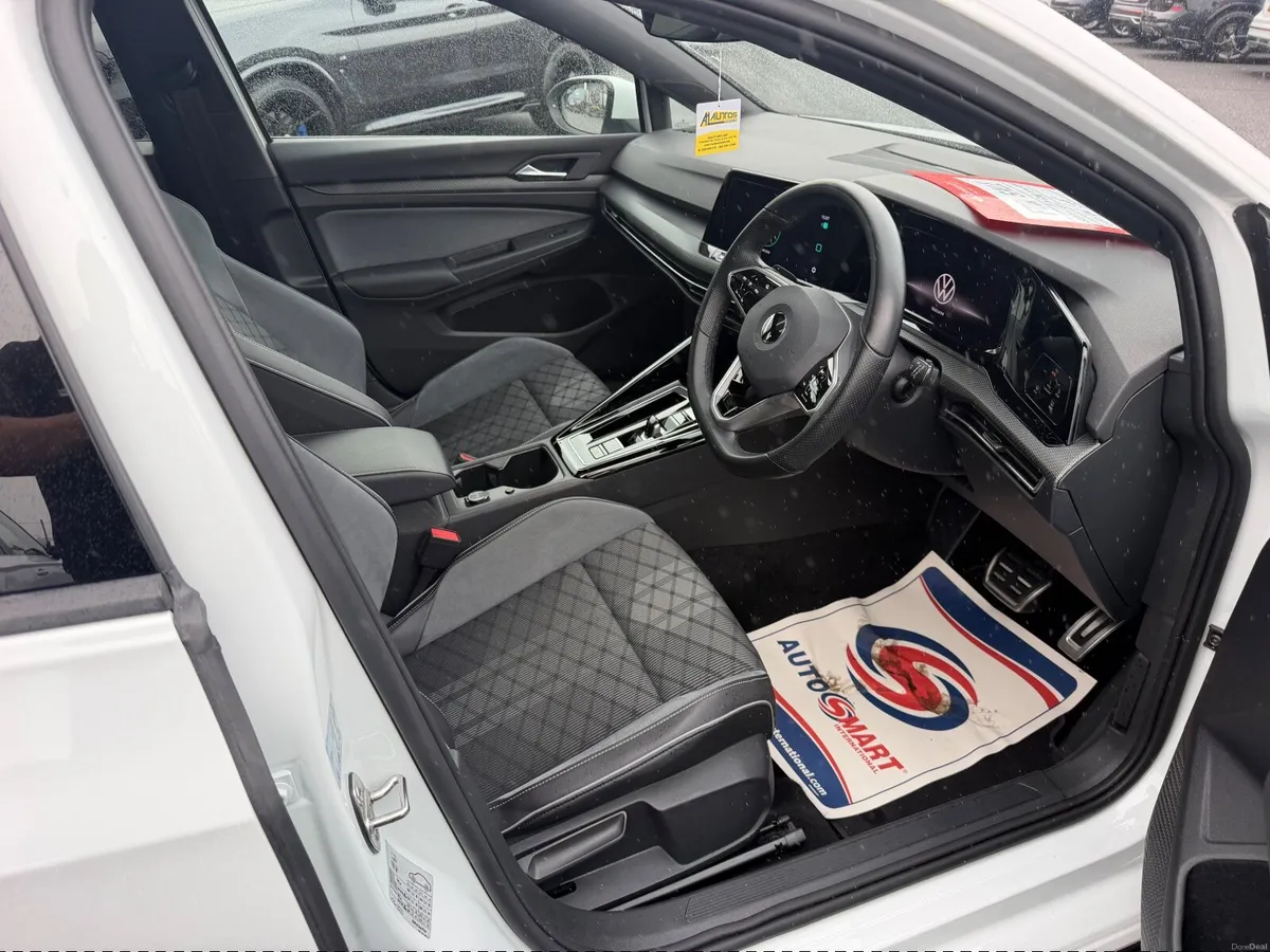 Volkswagen Golf 2022 - Image 6