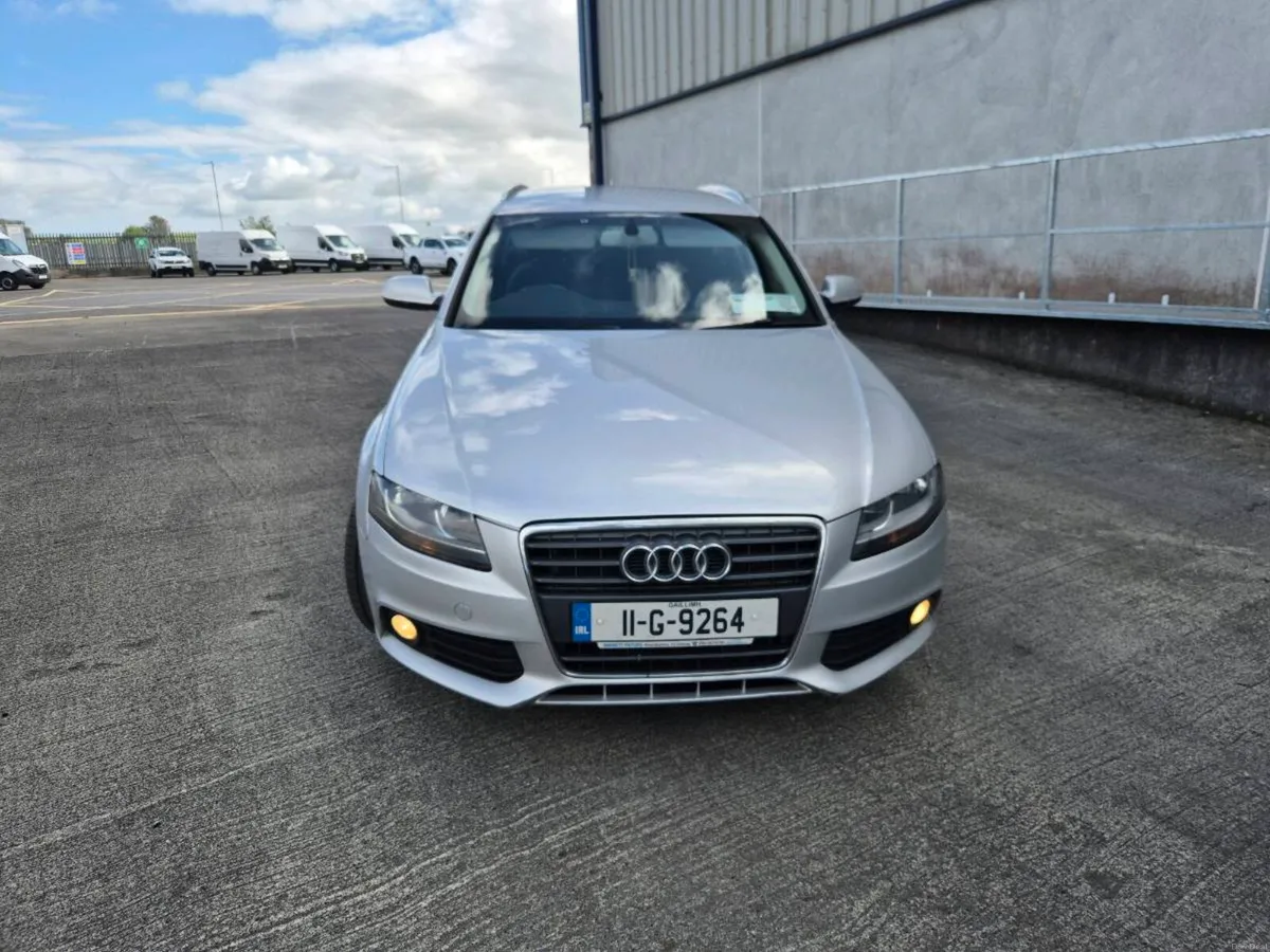 2011 AUDI A4 - Image 2