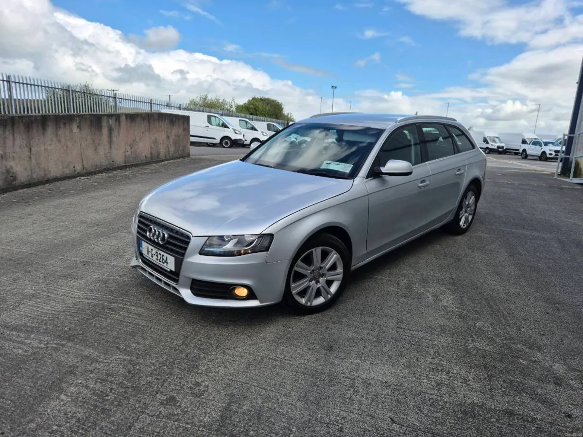 2011 AUDI A4 - Image 6