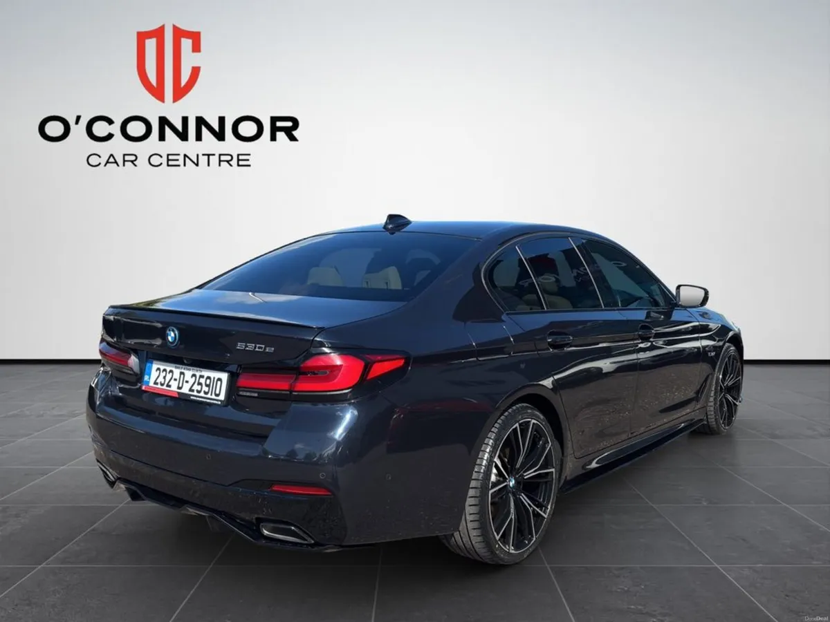 BMW 5-Series 530E M PERFORMANCE "Plug it in, then - Image 6