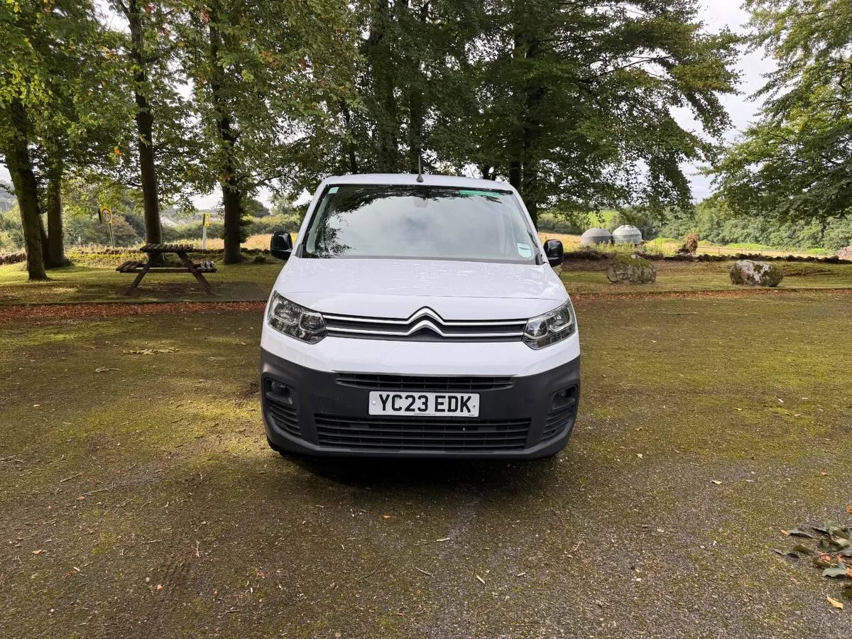 Citroen Berlingo 2023 - Image 2