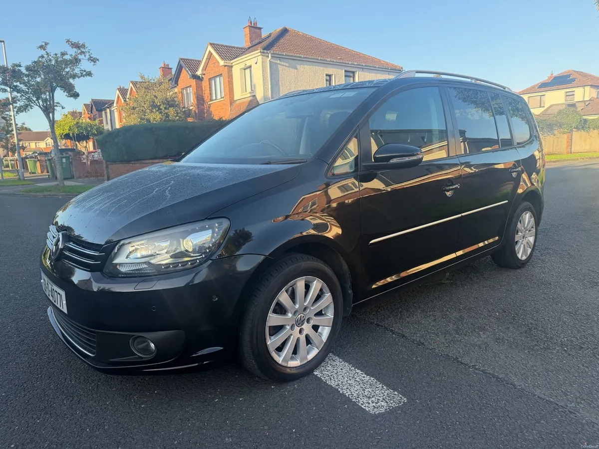 2013 Volkswagen Touran (Automatic) - Image 5