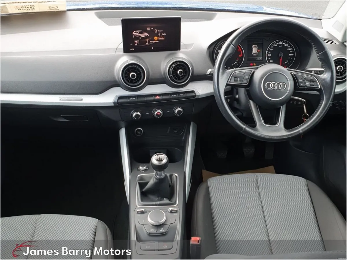 Audi Q2 SE 30 TFSI // - Image 2