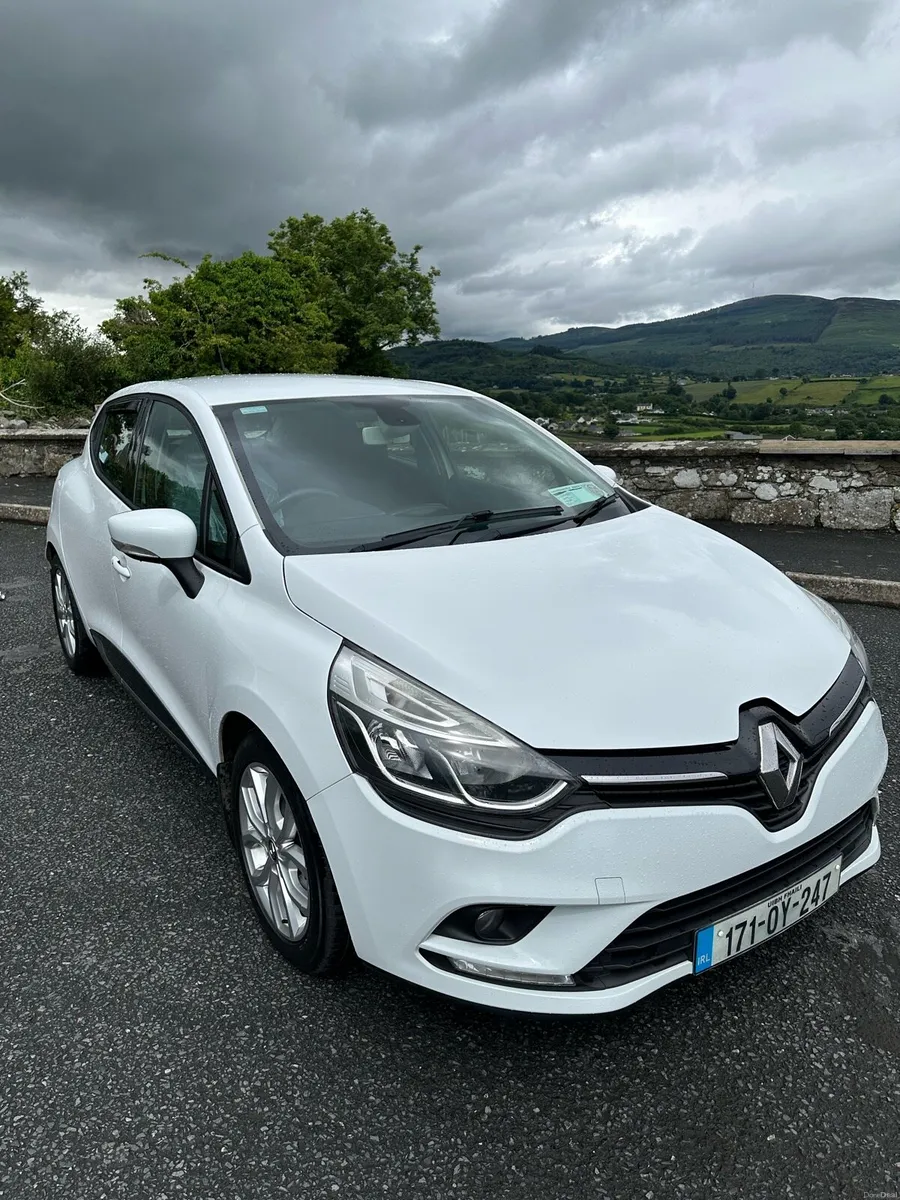 Renault Clio - Image 1