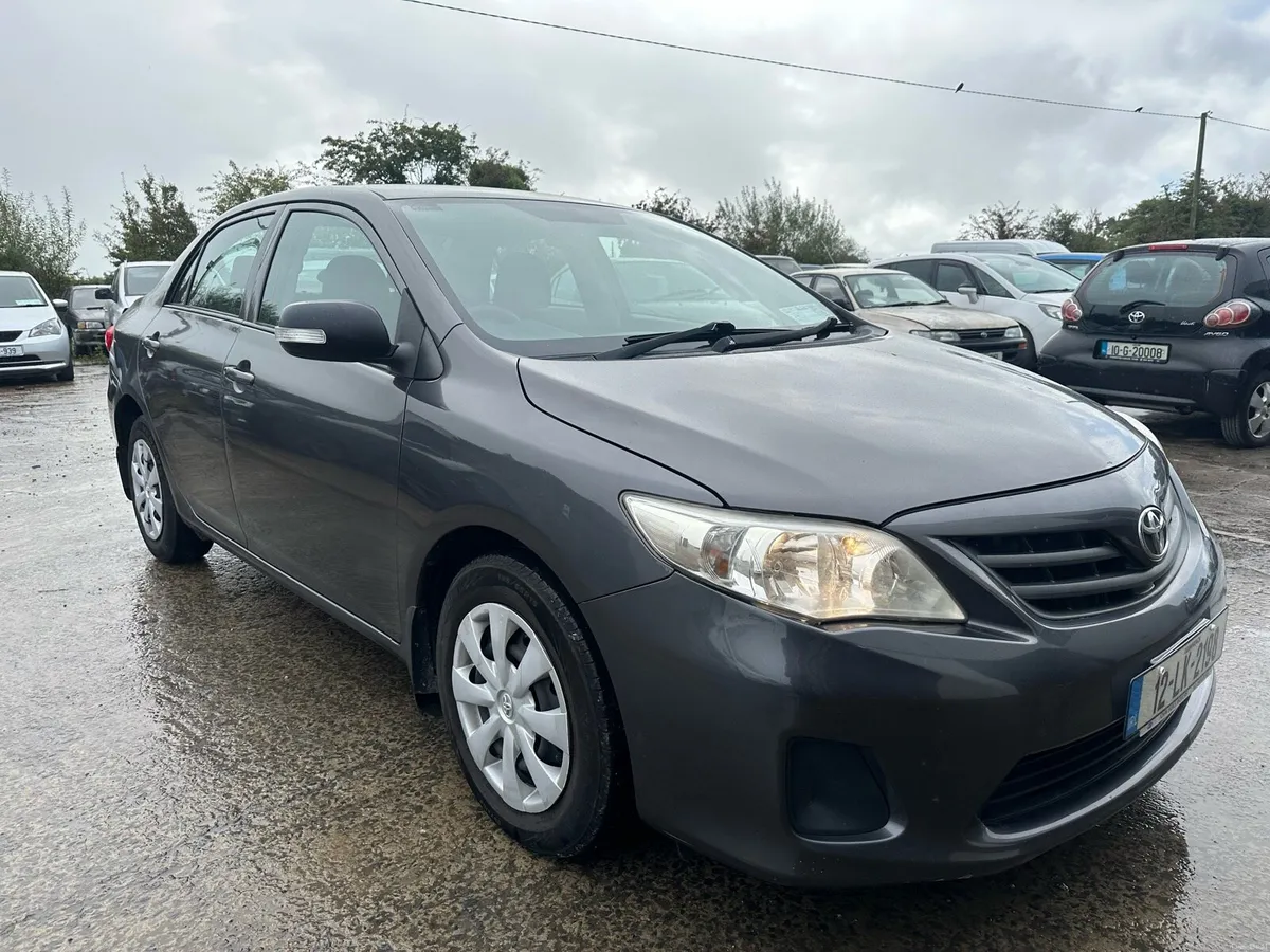 2012 Toyota Corolla 1.4 diesel 6 speed manual - Image 2