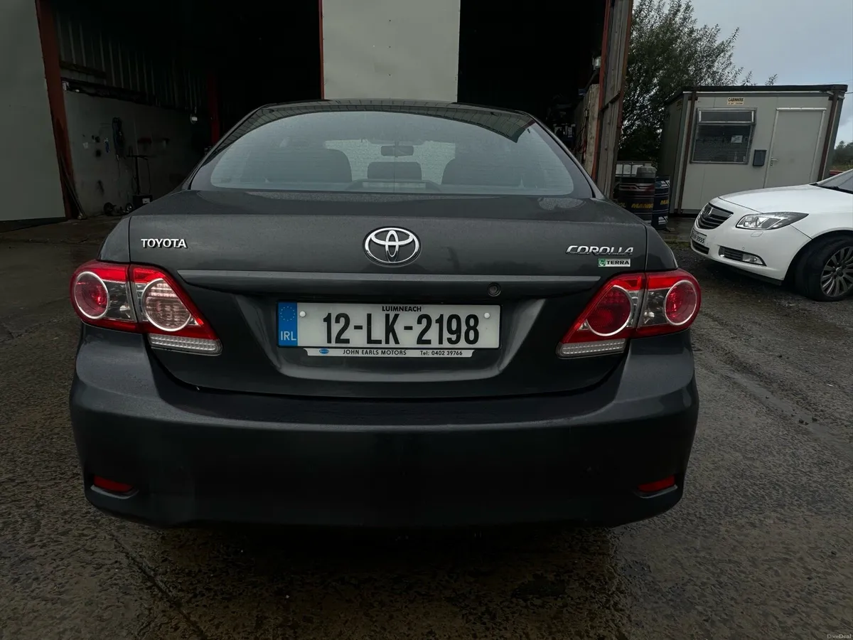 2012 Toyota Corolla 1.4 diesel 6 speed manual - Image 5
