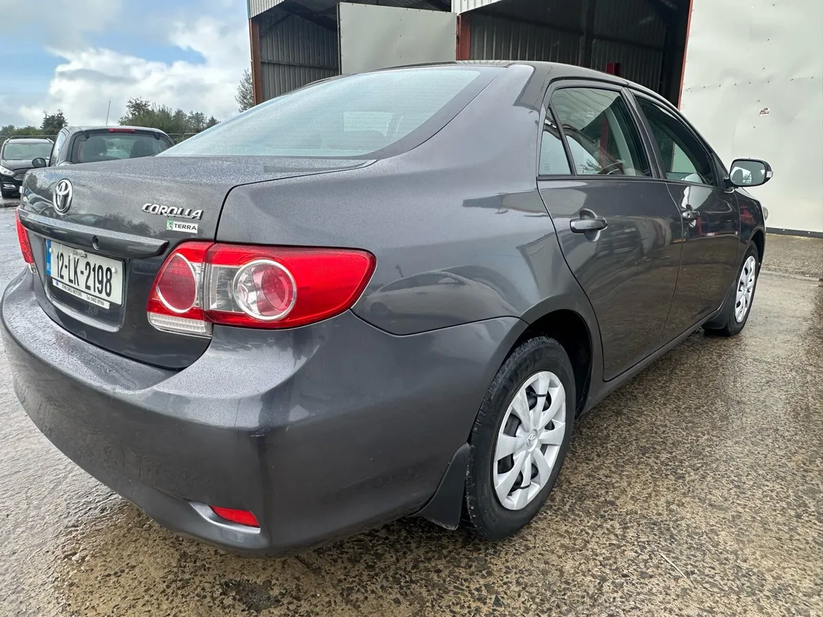 2012 Toyota Corolla 1.4 diesel 6 speed manual - Image 6