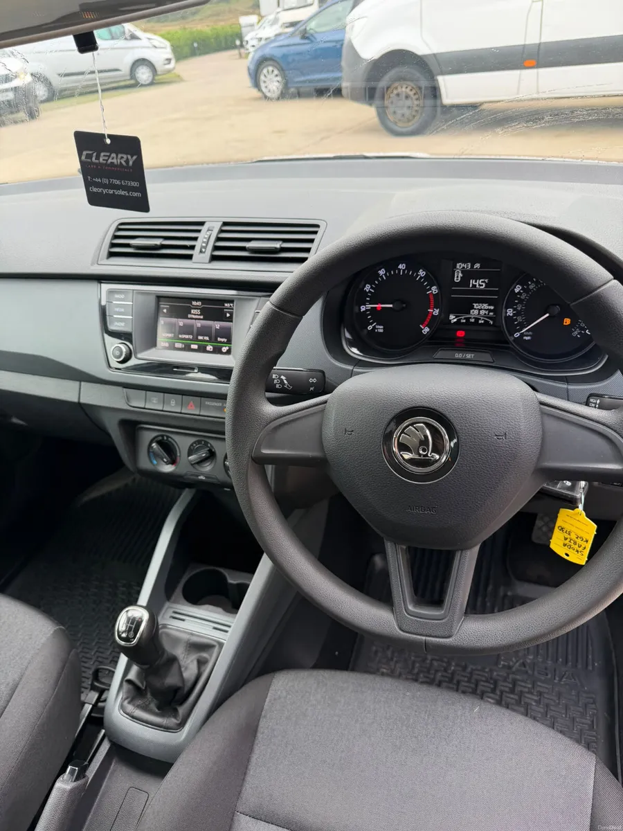 Skoda Fabia 2018 - Image 2