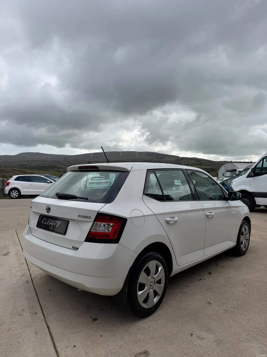 Skoda Fabia 2018 - Image 3