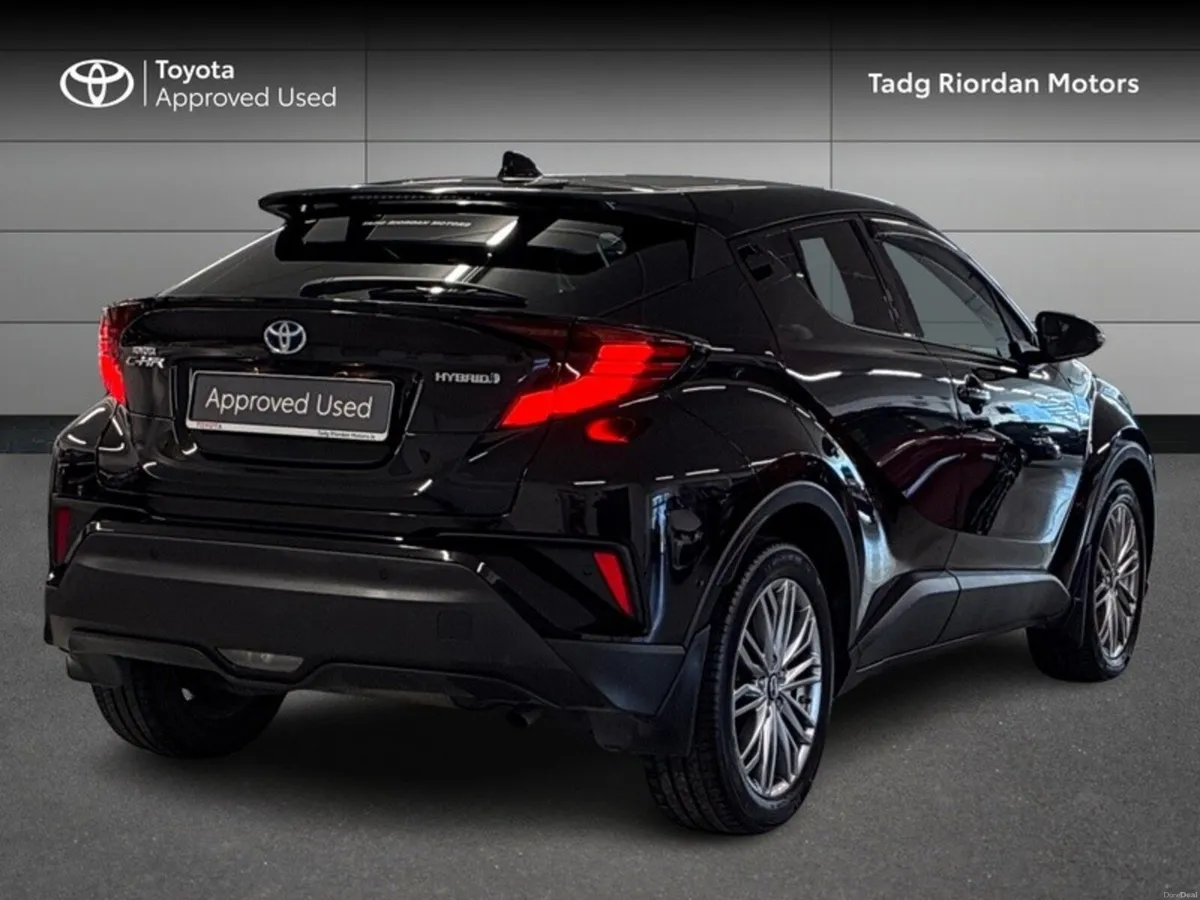 Toyota C-HR 1.8 HYBRID SOL - Image 2