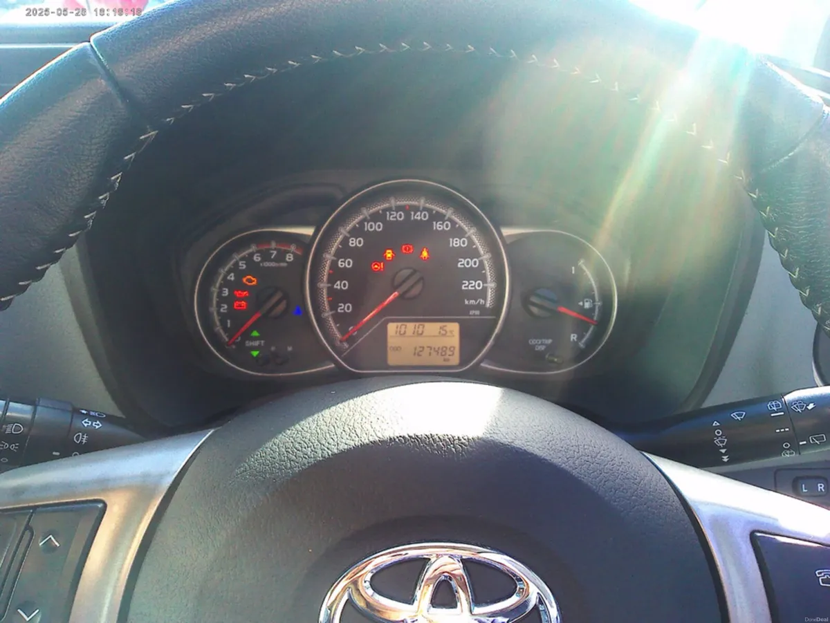Toyota Yaris 1.0 LUNA MC 4DR - Image 2