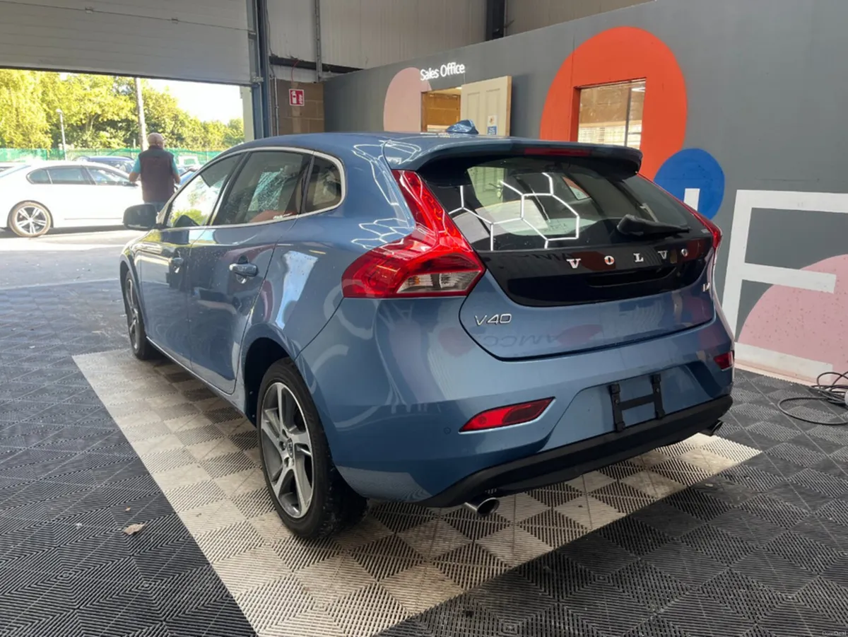 Volvo V40 2016 VOLVO V40 D4 84K KMS AUTOMATIC 2.0/ - Image 5