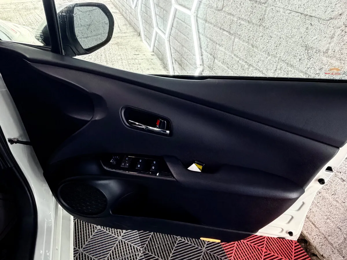 172- Toyota Prius -  Deposit Taken - Image 6