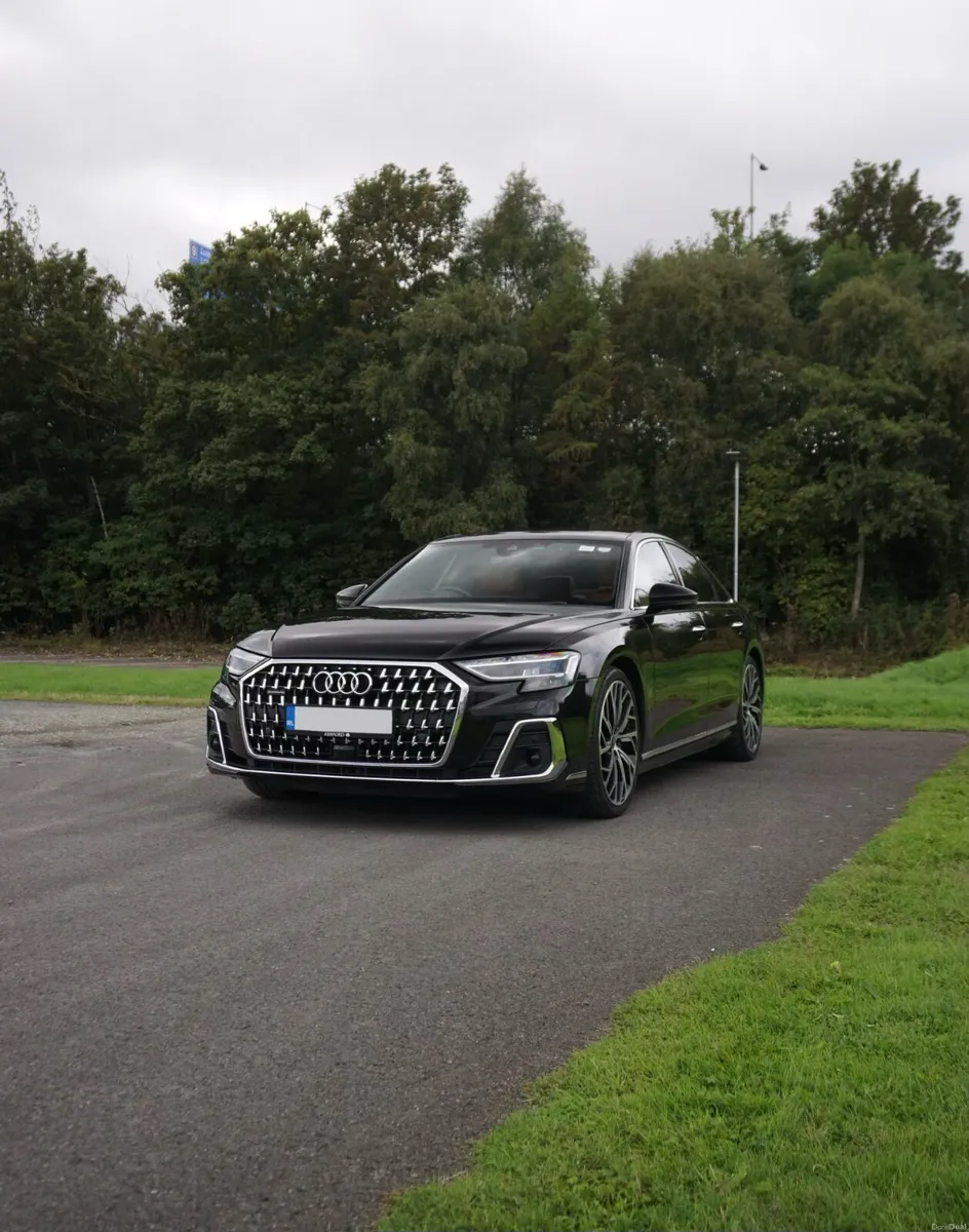2024 Audi A8 60 TFSI e Quattro — 462hp - Image 4
