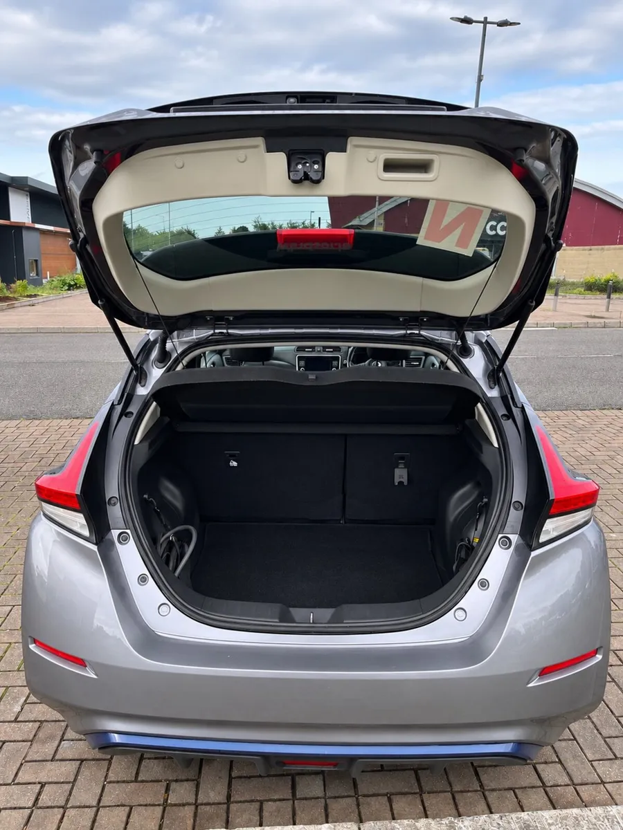 Nissan Leaf 2019 - Image 2