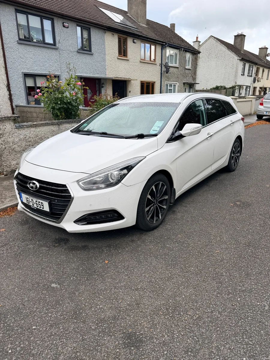 2016 Hyundai i40 Executive - Image 3