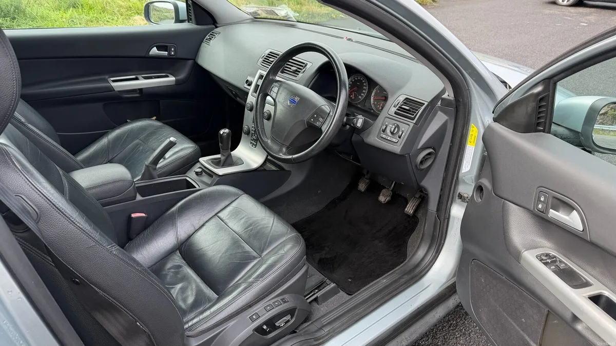 Volvo C30 - Image 4