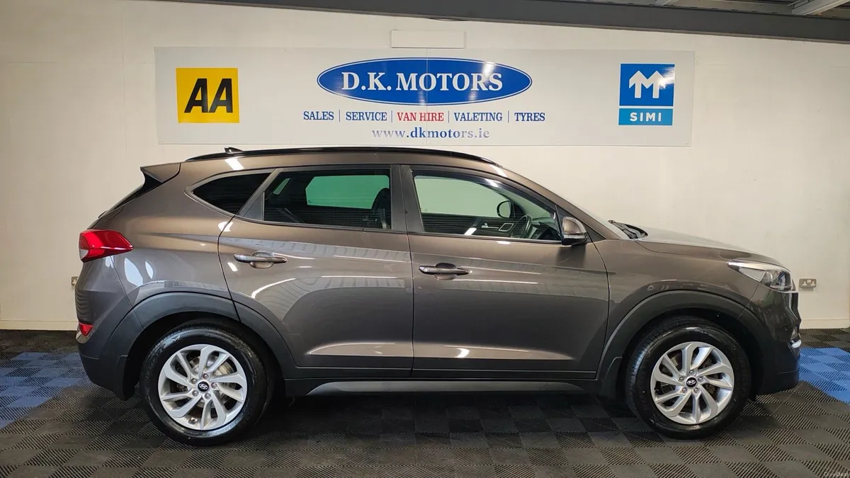 HYUNDAI TUSCON - Image 3