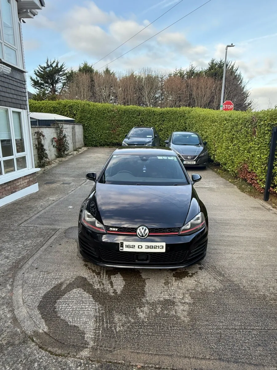 Volkswagen Golf GTI 2.0L Performance Pack 2016 - Image 5