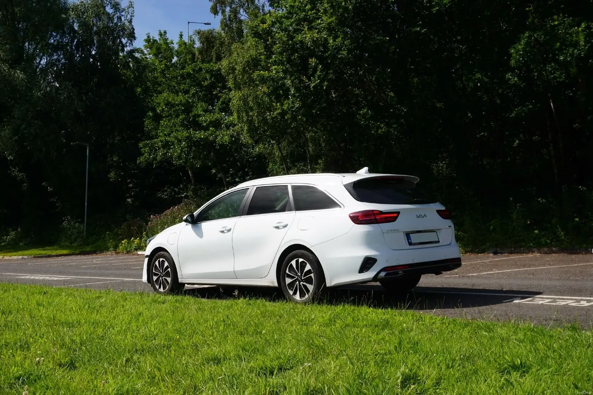 2022 Kia Ceed PHEV - 1 Owner - Image 5