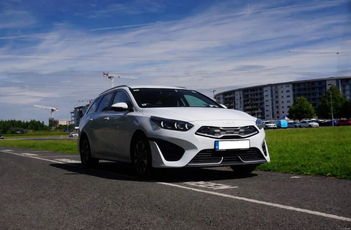 2022 Kia Ceed PHEV - 1 Owner - Image 2