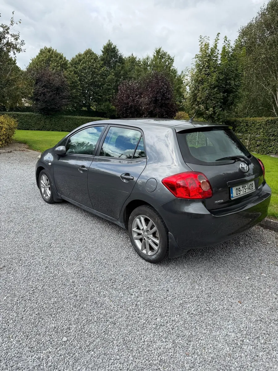 Toyota Auris - Image 2
