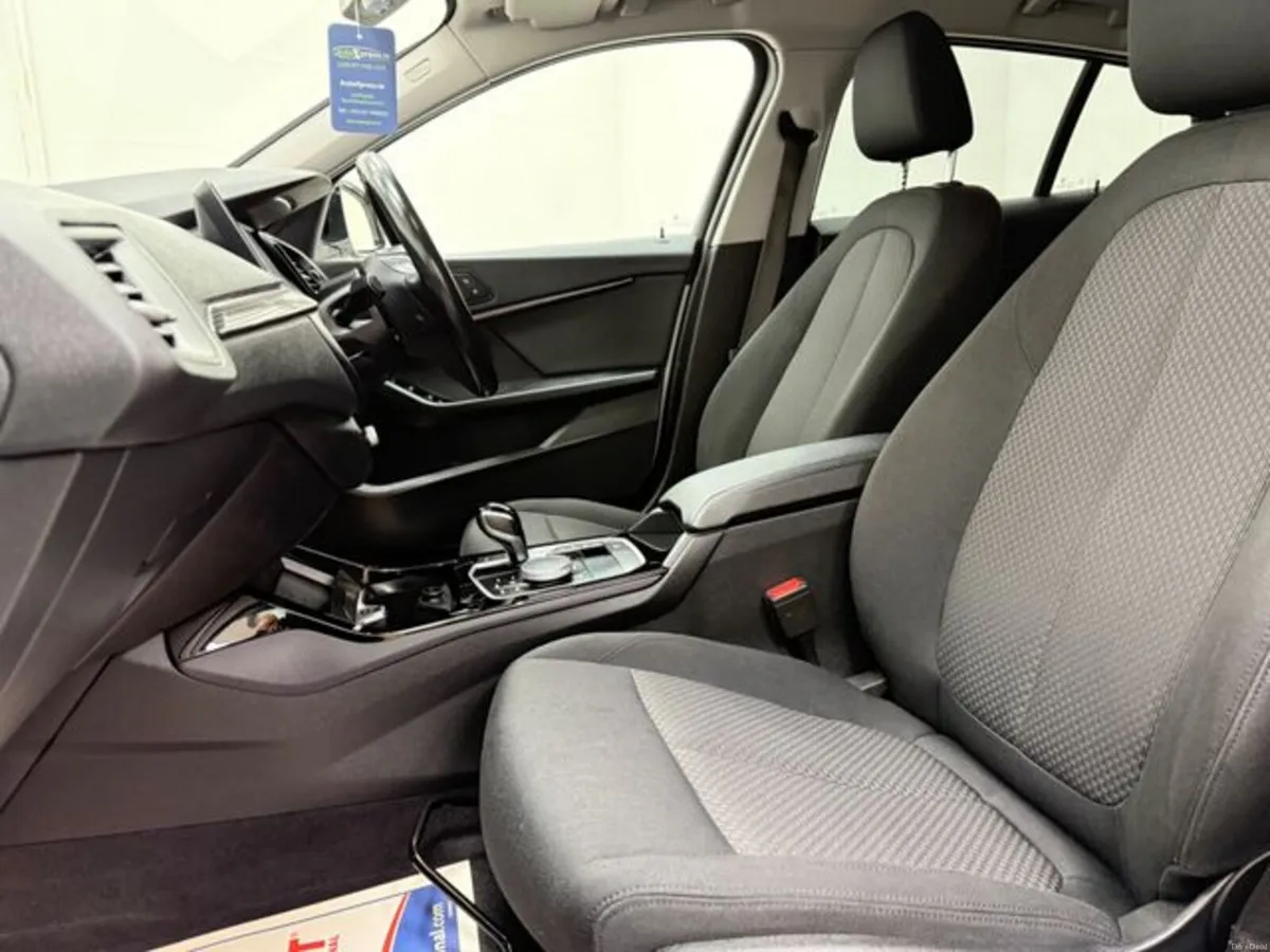 BMW 1-Series 2.0 D Automatic - Image 5