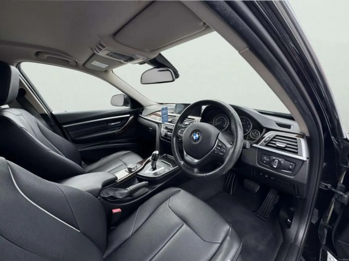 BMW 3-Series M-SPORT 320D, Reversing camera, - Image 6