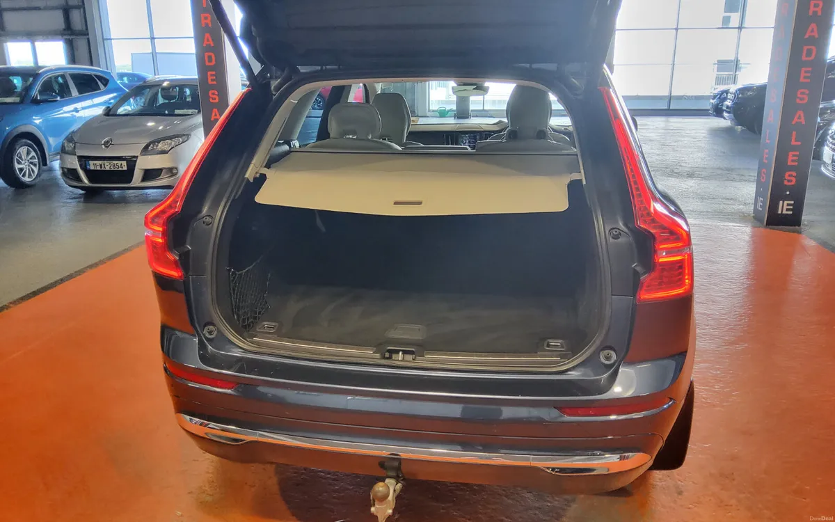 Volvo XC60 2022 - Image 4