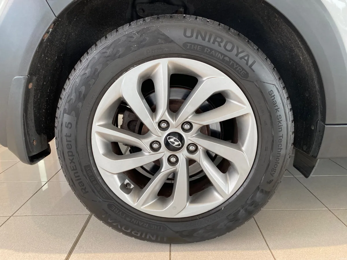 Hyundai Tucson 2017  1.7 D Executive 2WD DCT - Image 6