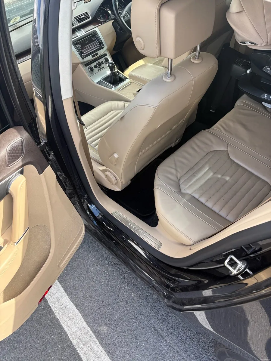 VW Passat Highline - Image 6