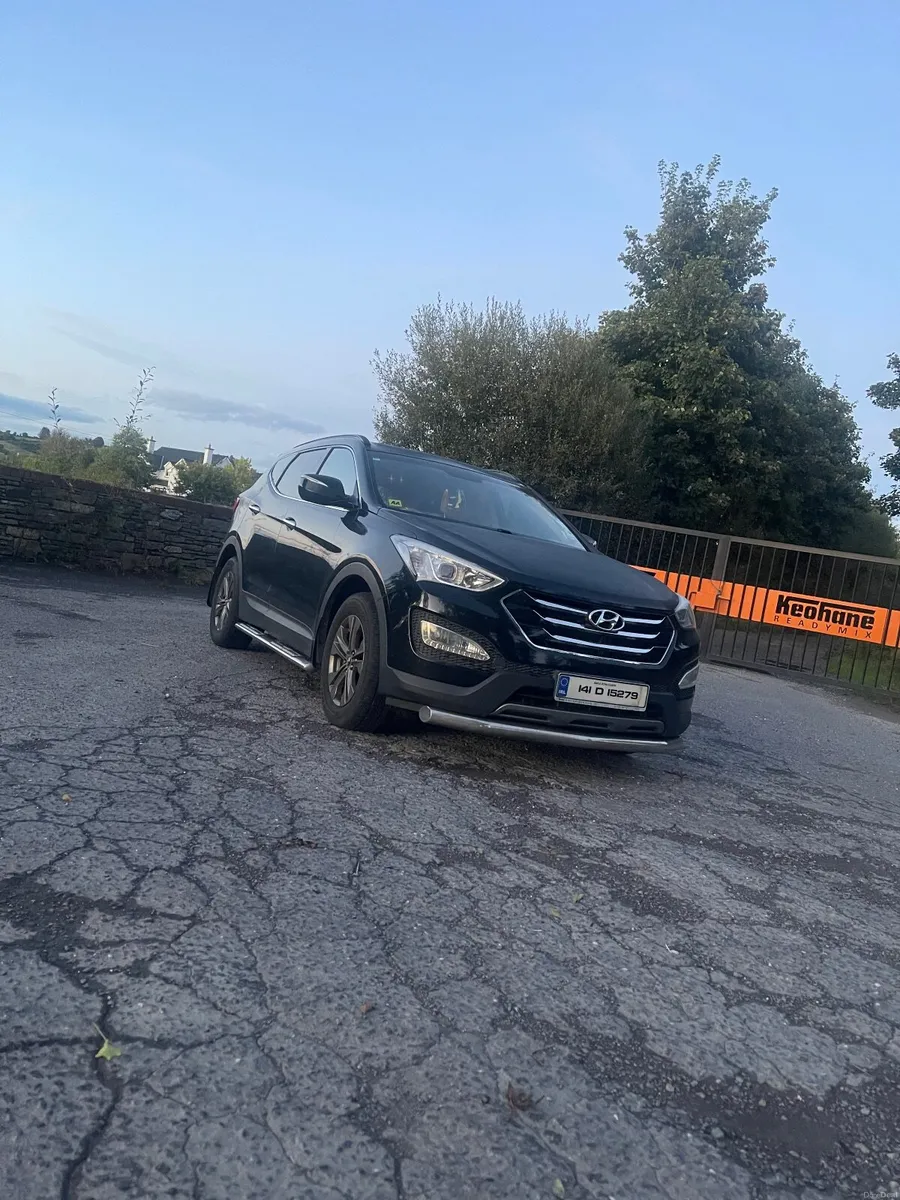 Hyundai Santa Fe 2014 - Image 1