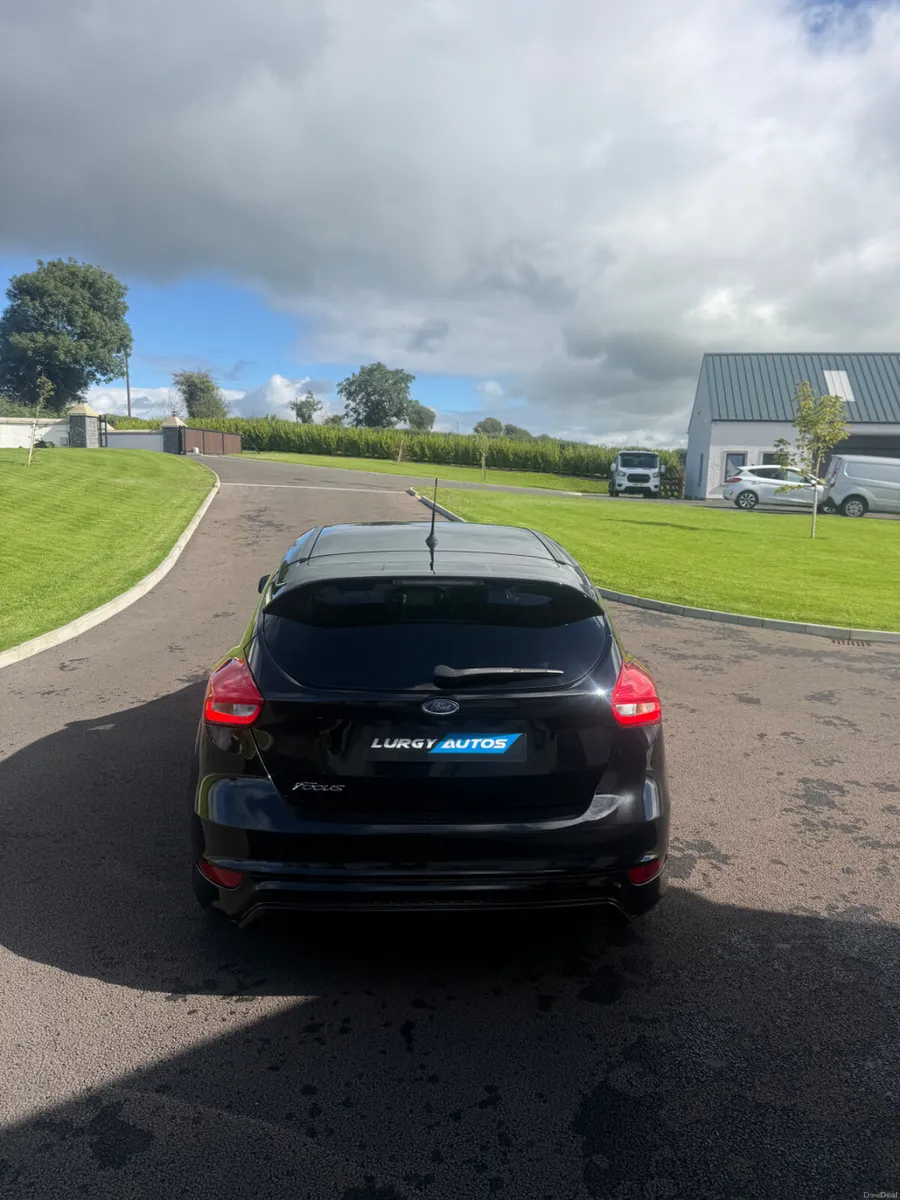 171 Ford Focus ST Line - Image 5