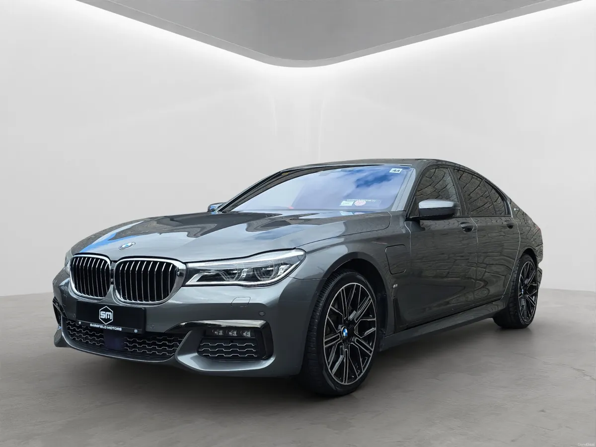 2017 BMW 740E M-SPORT AUTO. - Image 3