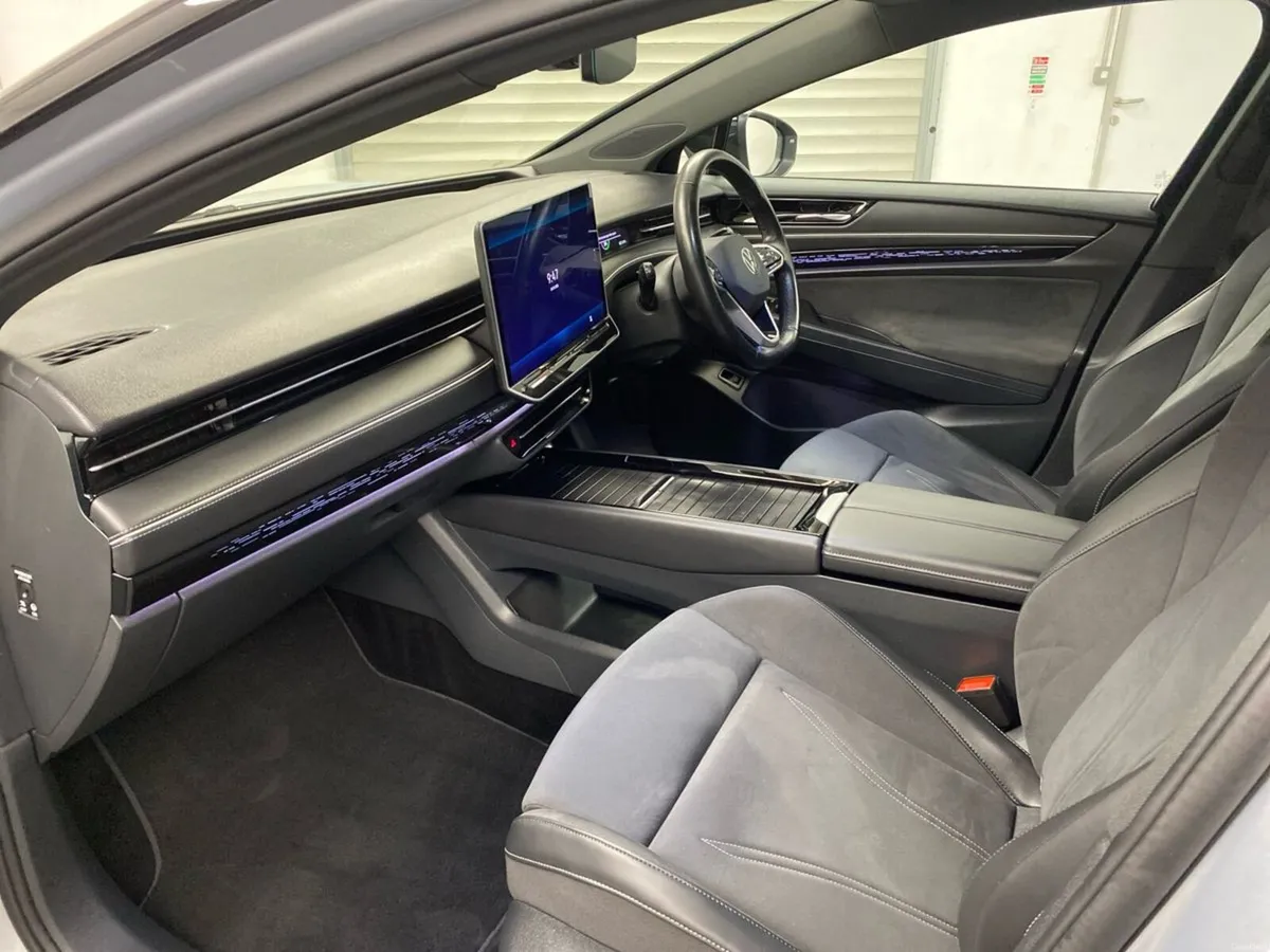 Volkswagen ID.7 TOURER PRO PLUS - Image 2