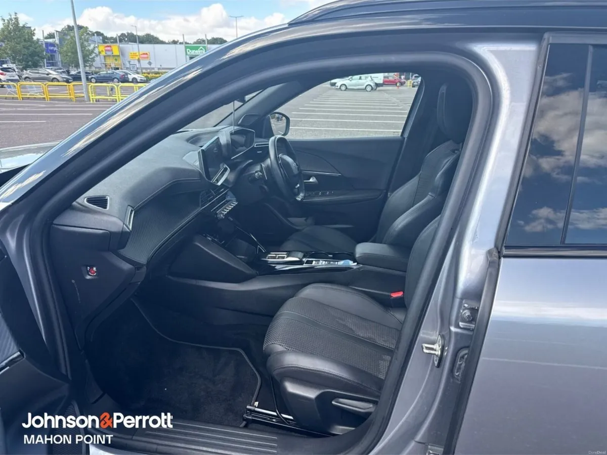Peugeot 2008 1.2 Puretech 130bhp Auto GT - Image 3