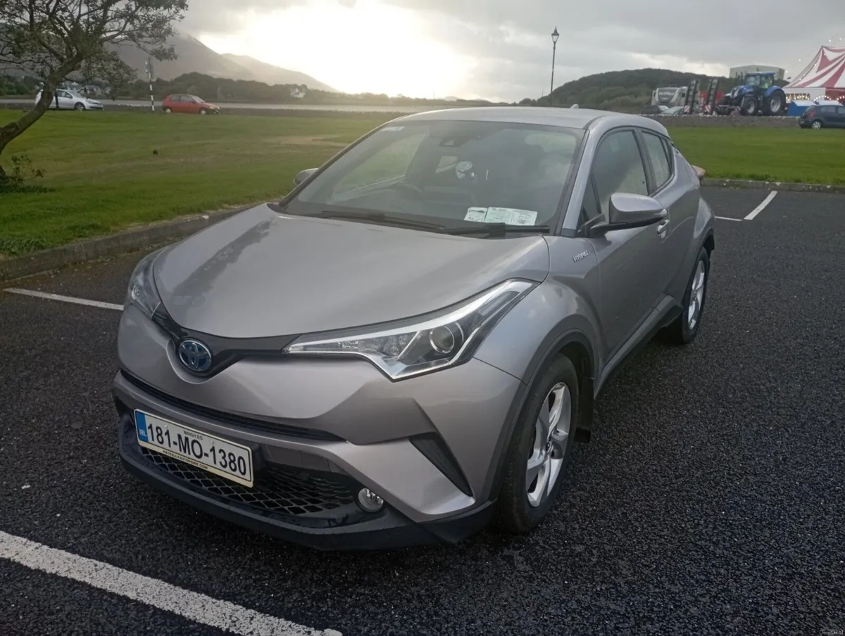 2018 Toyota C-HR 1.8 Hybrid Luna Automatic - Image 2