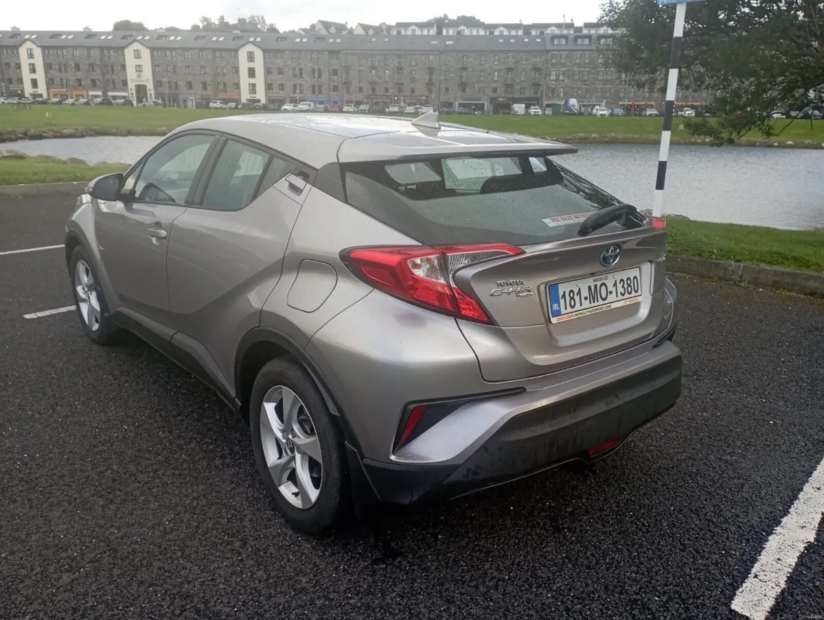 2018 Toyota C-HR 1.8 Hybrid Luna Automatic - Image 3