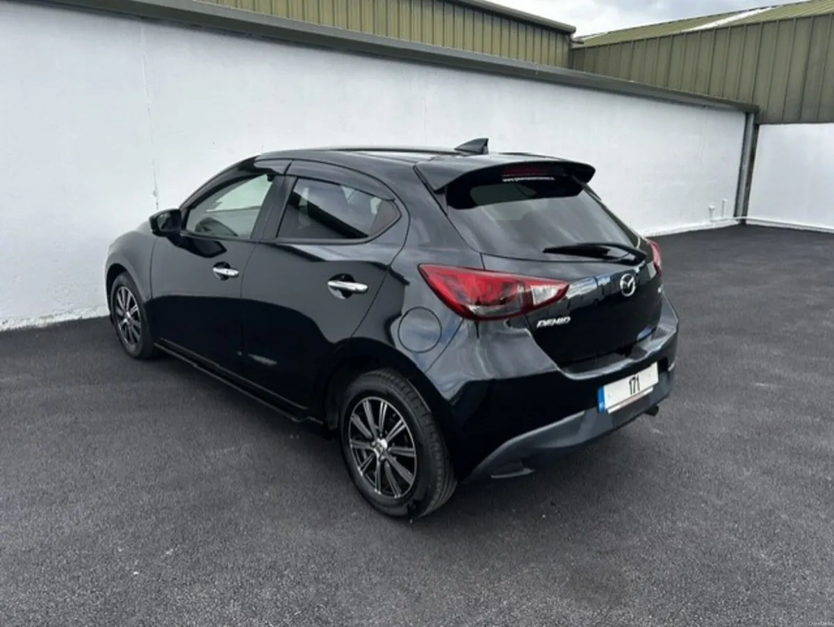Mazda Demio Automatic - Image 3