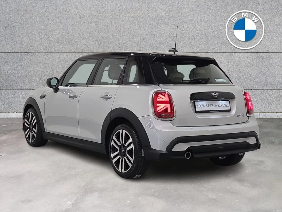 Mini Cooper Cooper Exclusive - Image 2