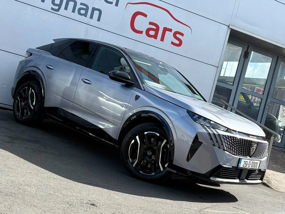 2025 Peugeot 3008e GT Line 73kwh, 19" Alloys - Image 2
