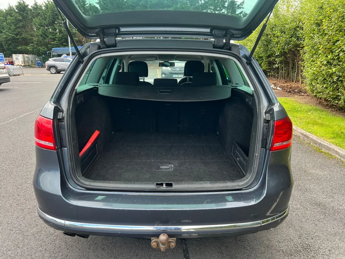 VW Passat estate 2.0l Diesel Bluemotion NCT Aug27 - Image 6