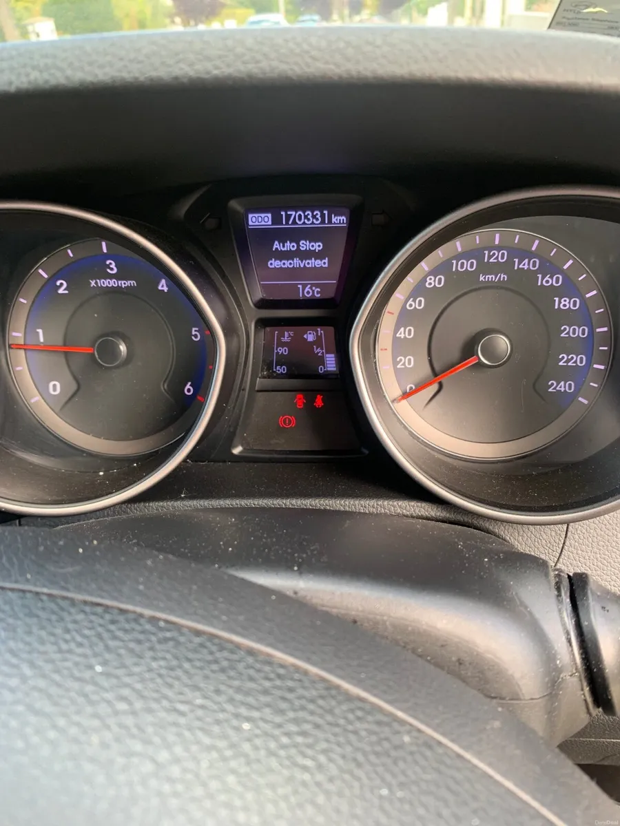 Hyundai i30 2013 - Image 2