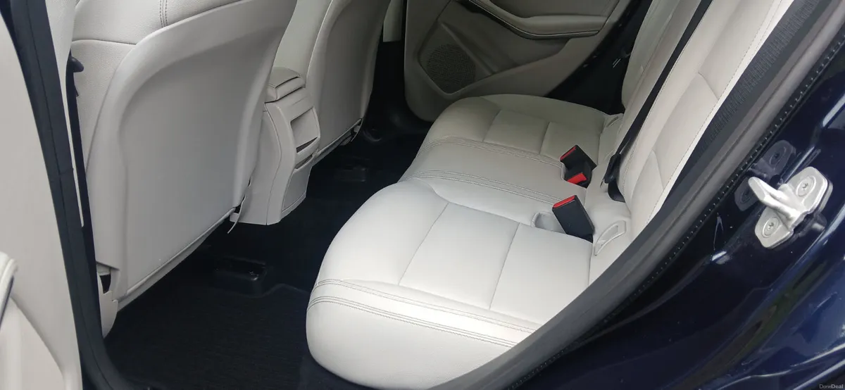 Mercedes-Benz CLA SPORTBACK 2017 1.6 PETROL 5dr - Image 6